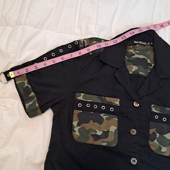 Dead Threads Womens S Shirt Goth Black Camouflage Button Down Short Sleeve - Picture 10 of 12